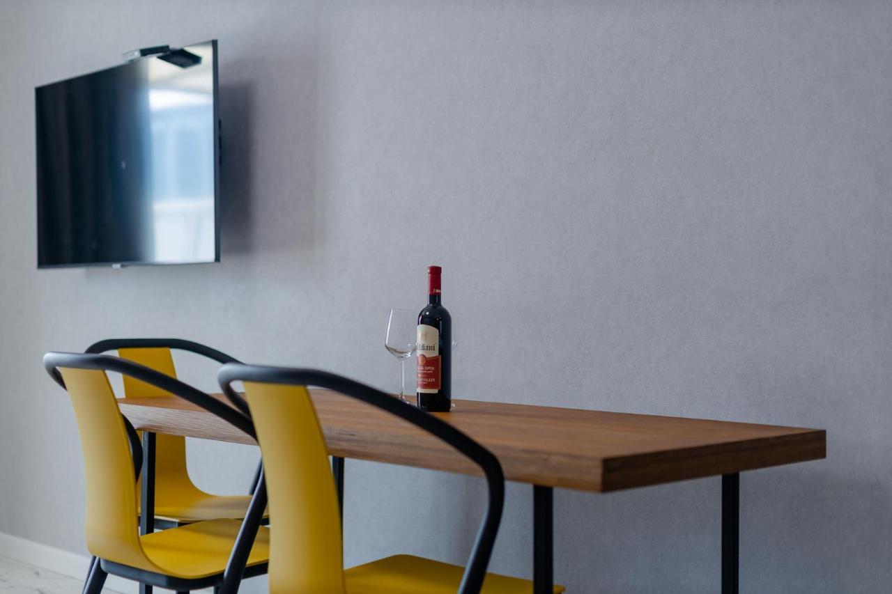 The Spot Apartments - Orbi Beach Tower 바투미 외부 사진