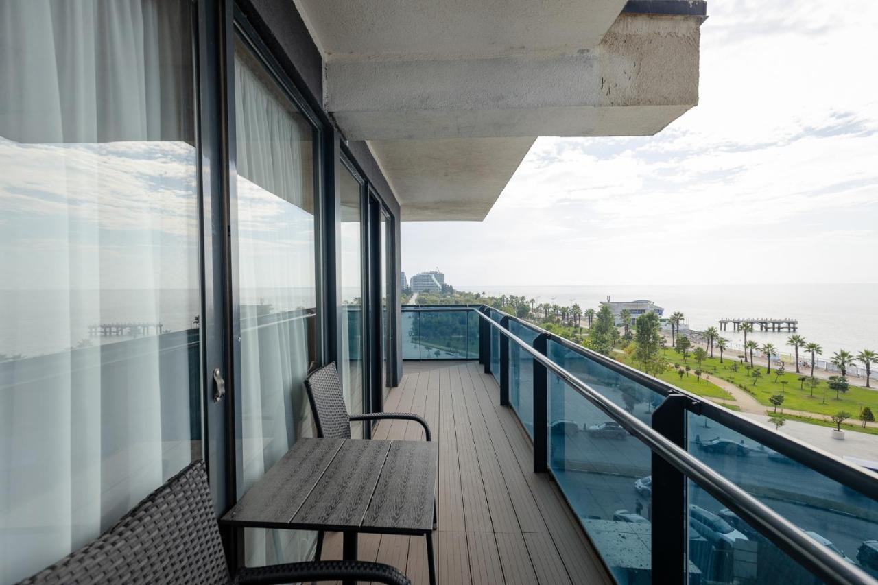 The Spot Apartments - Orbi Beach Tower 바투미 외부 사진