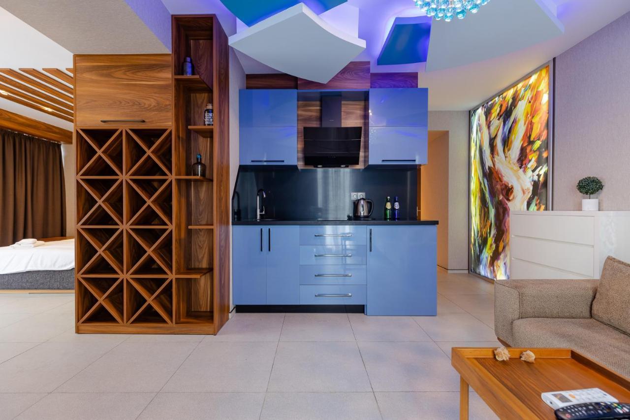 The Spot Apartments - Orbi Beach Tower 바투미 외부 사진
