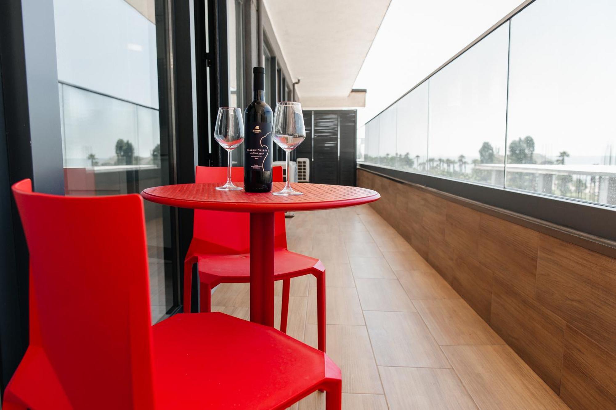 The Spot Apartments - Orbi Beach Tower 바투미 외부 사진