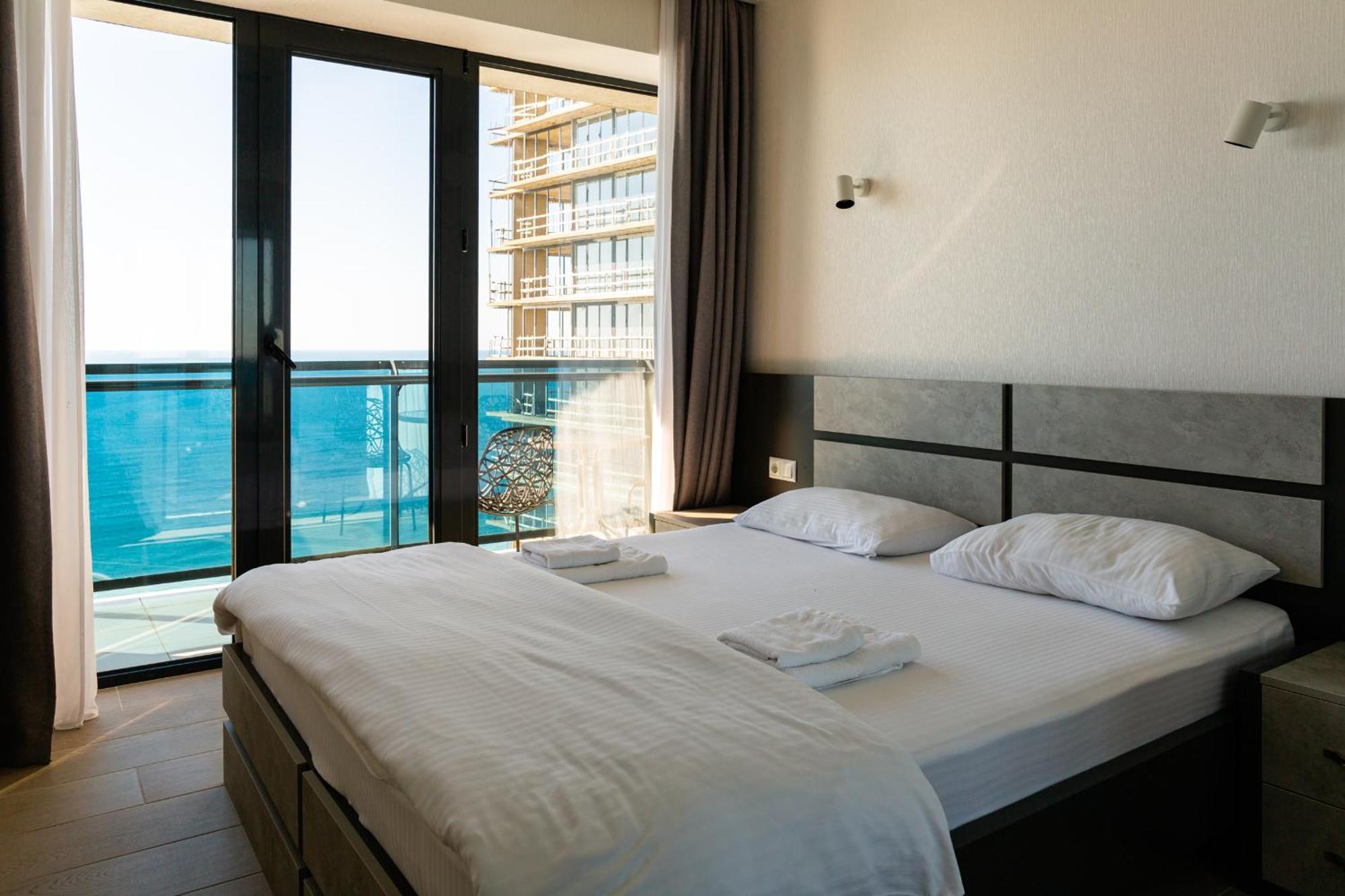 The Spot Apartments - Orbi Beach Tower 바투미 외부 사진