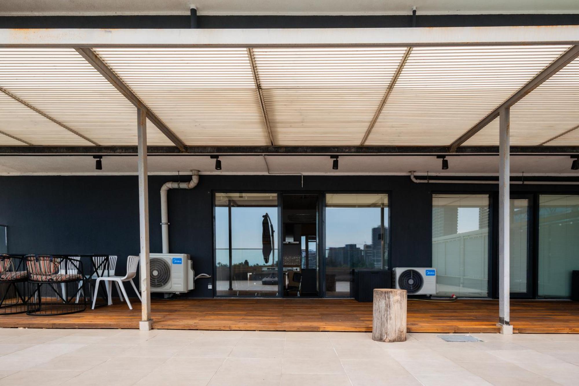 The Spot Apartments - Orbi Beach Tower 바투미 외부 사진